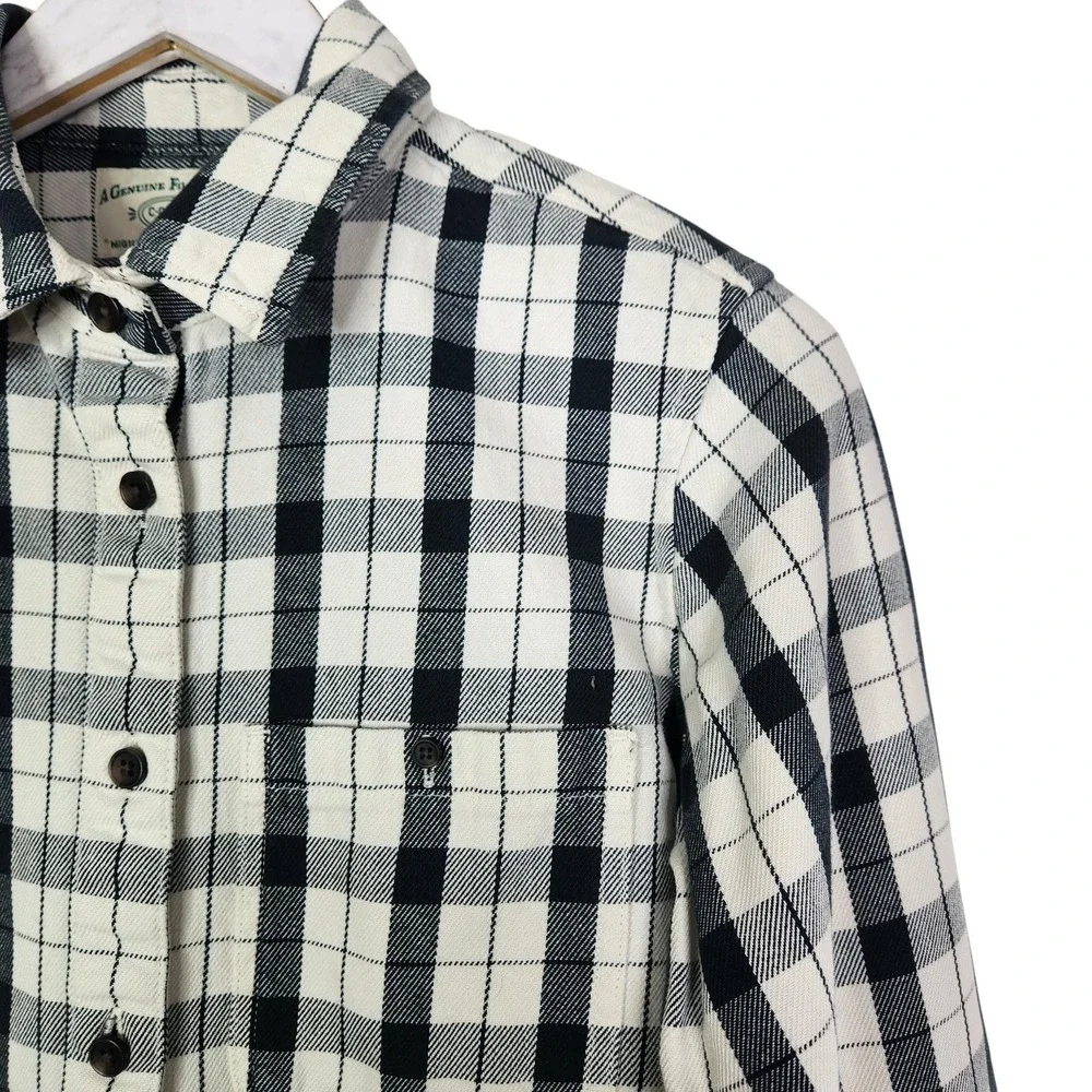 FILSON Alaskan Guide Shirt Womens Medium Cream Black Plaid Flannel Button Front - Picture 4 of 12